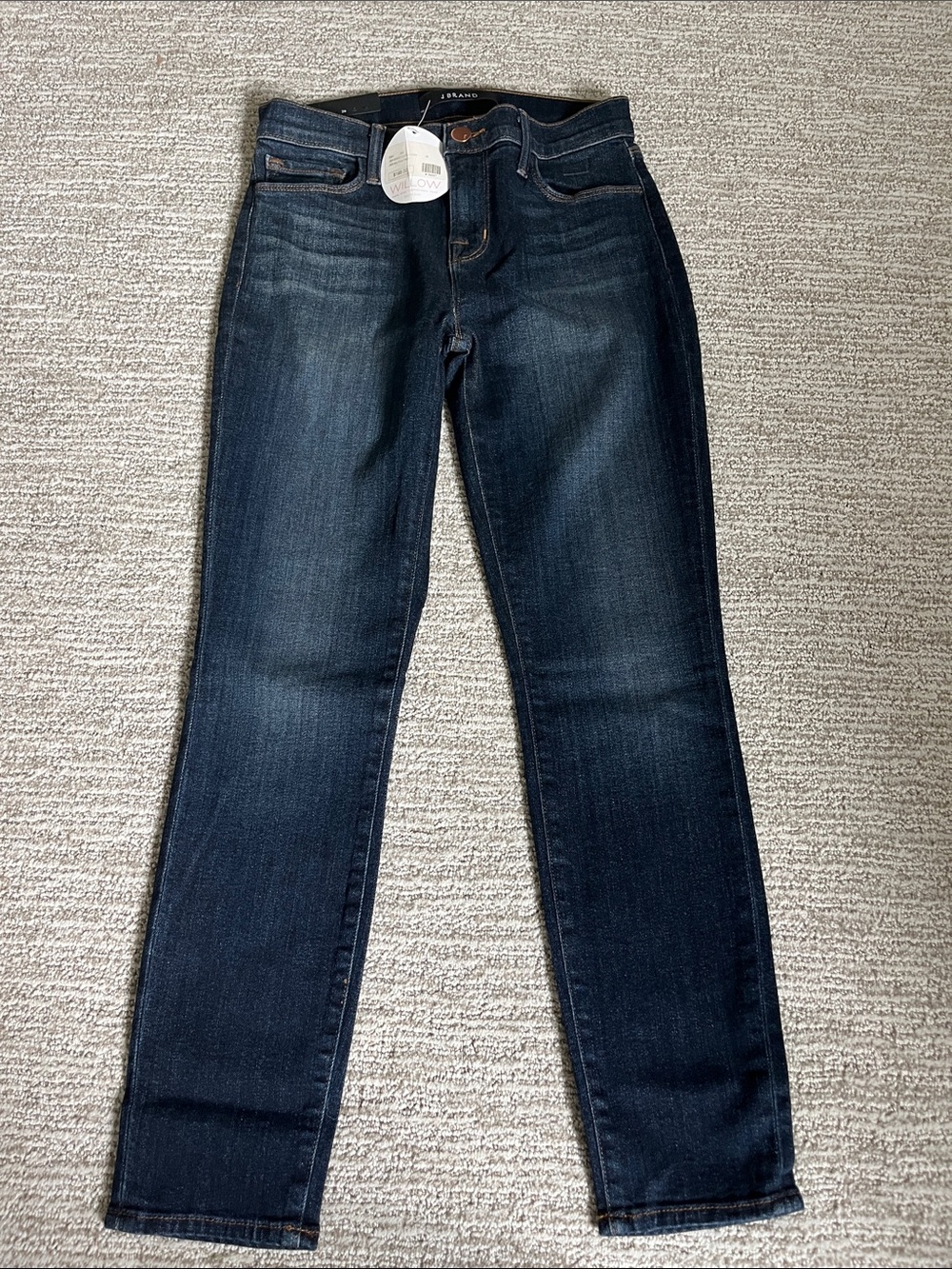 JBrand women’s mid-rise capri jean, size 26 (never worn/ tags still on)
